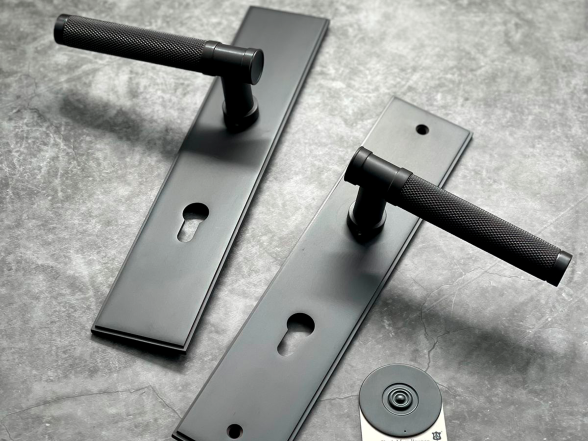 Ручки на планке