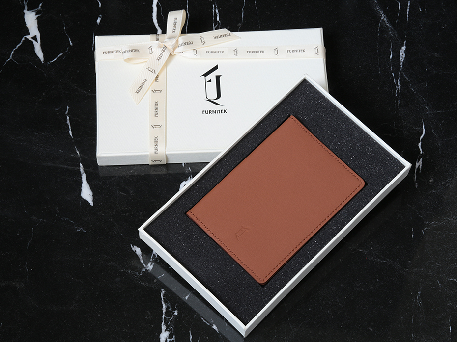 Обложка кожаная на паспорт FURNITEK модель FG-0201511 в подарочной коробке