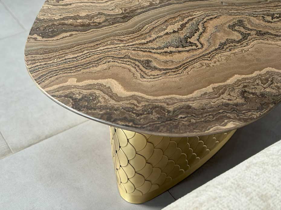 Столик журнальный "Лодка" Ar-Deco FG-073 матовая латунь