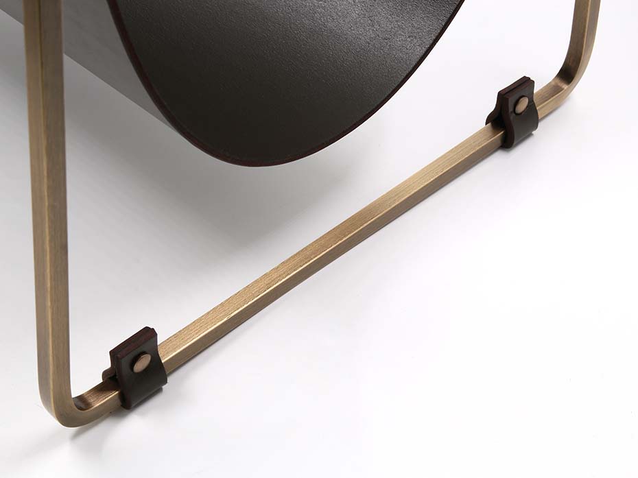 Дровница с кожаной вставкой FG-12040 античная латунь