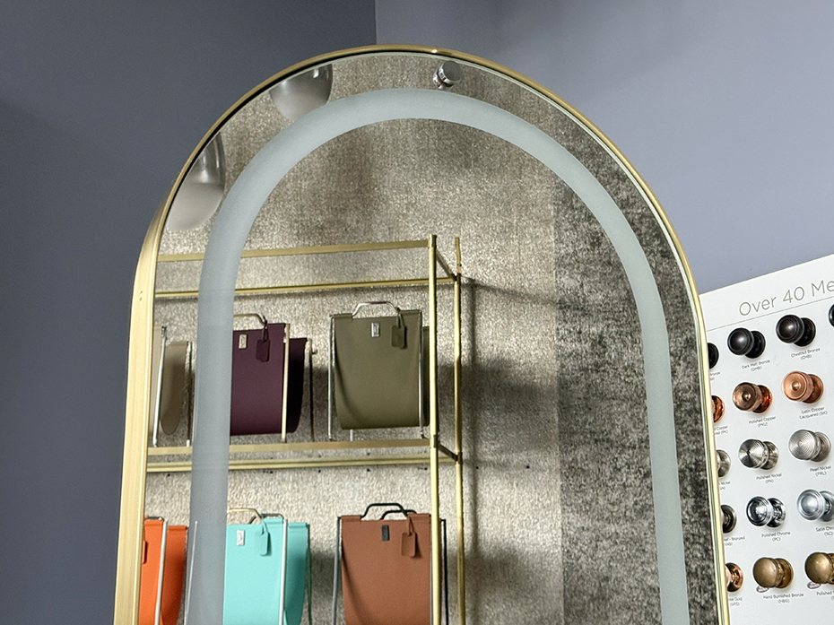 Зеркало напольное поворотное FURNTEK FG-10002026 матовая латунь