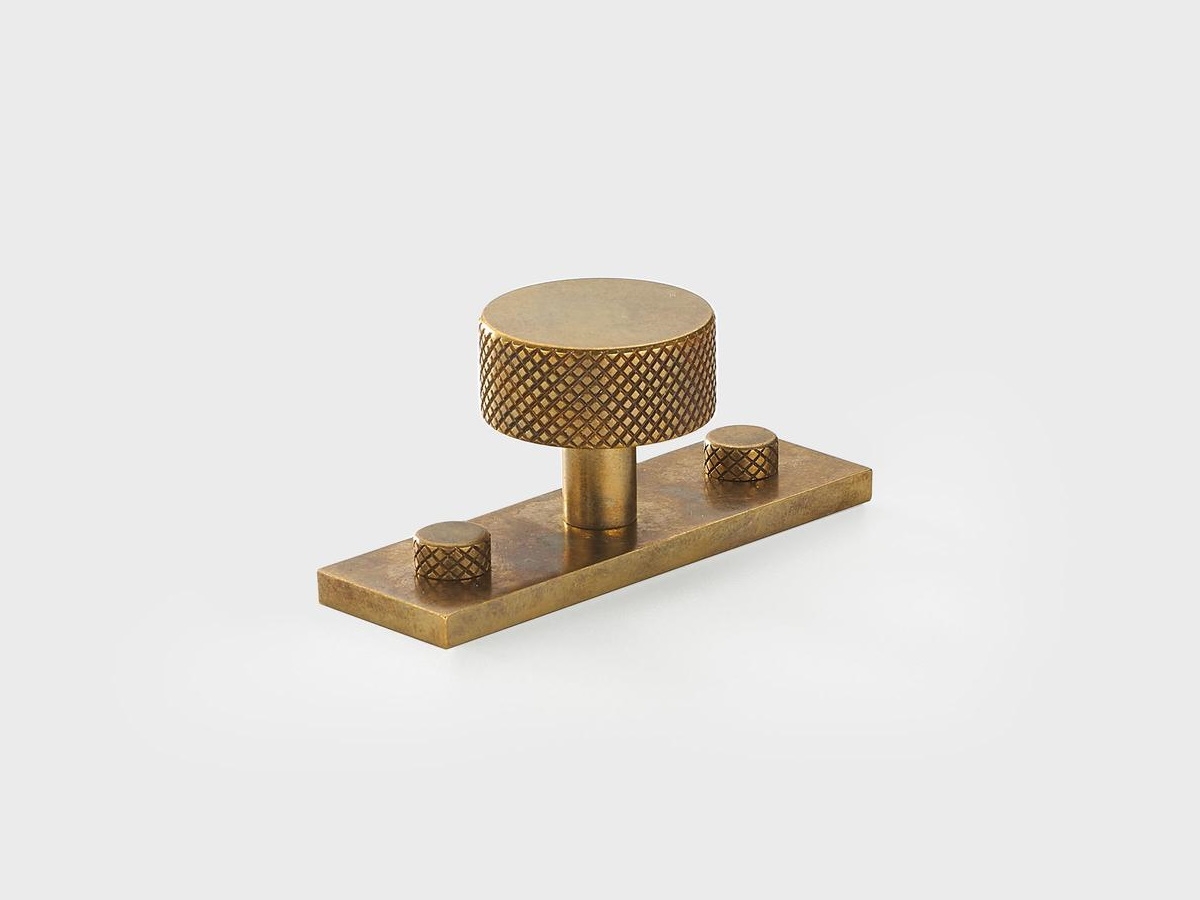 Мебельная ручка-кноб на планке Armac Martin Sparkbrook античная латунь