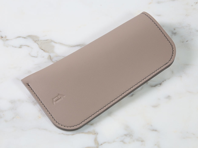 Футляр кожаный для очков FURNITEK FG-0102711 в подарочной коробке