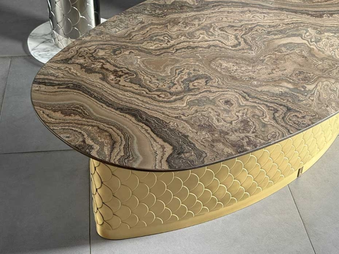 Столик журнальный "Лодка" Ar-Deco FG-073 матовая латунь