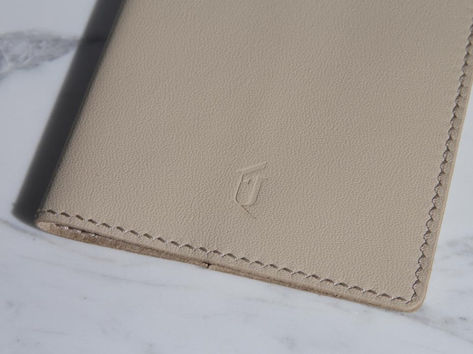 Обложка кожаная на паспорт FURNITEK модель FG-0202411 в подарочной коробке