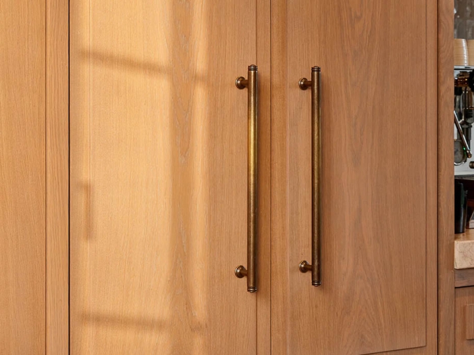 Мебельная ручка-кнопка Armac Martin Corona 32 мм полированная латунь