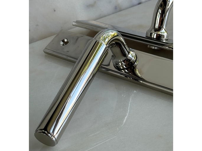 Ручка для балконной двери на узкой планке Frank Allart 7773597E01AA  полированный никель