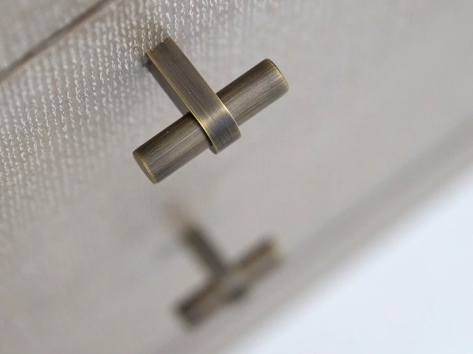 Мебельная ручка Т-образная Armac Martin Gaumont 64 мм матовая бронза