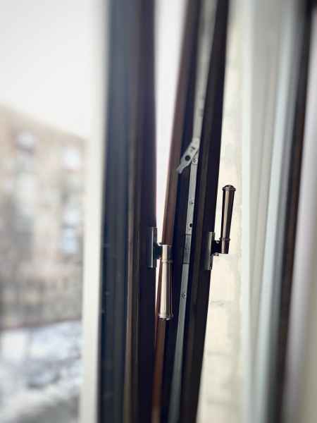 Оконные ручки Frank Allart из латуни