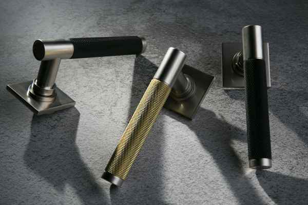 Дверные ручки Frank Allart коллекция MIX из латуни